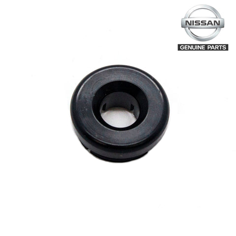 OEM GENUINE PARTS=Bonnet Stay Grommet "S14-R33-S12"